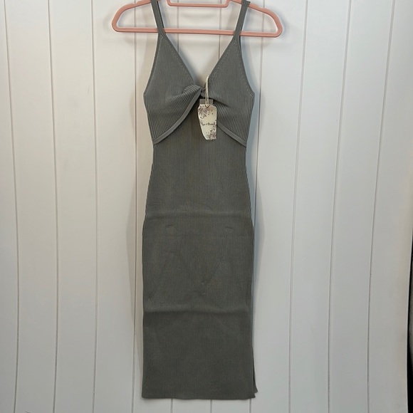 🆕Hem & Thread Ribbed Cami Dress Twist Front Detail S,M & Large Sizes Available - Picture 4 of 8